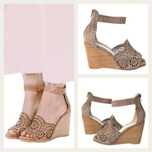Jeffrey Campbell Del Sol Suede Sandals EUC $169 Size 6.5    S3458